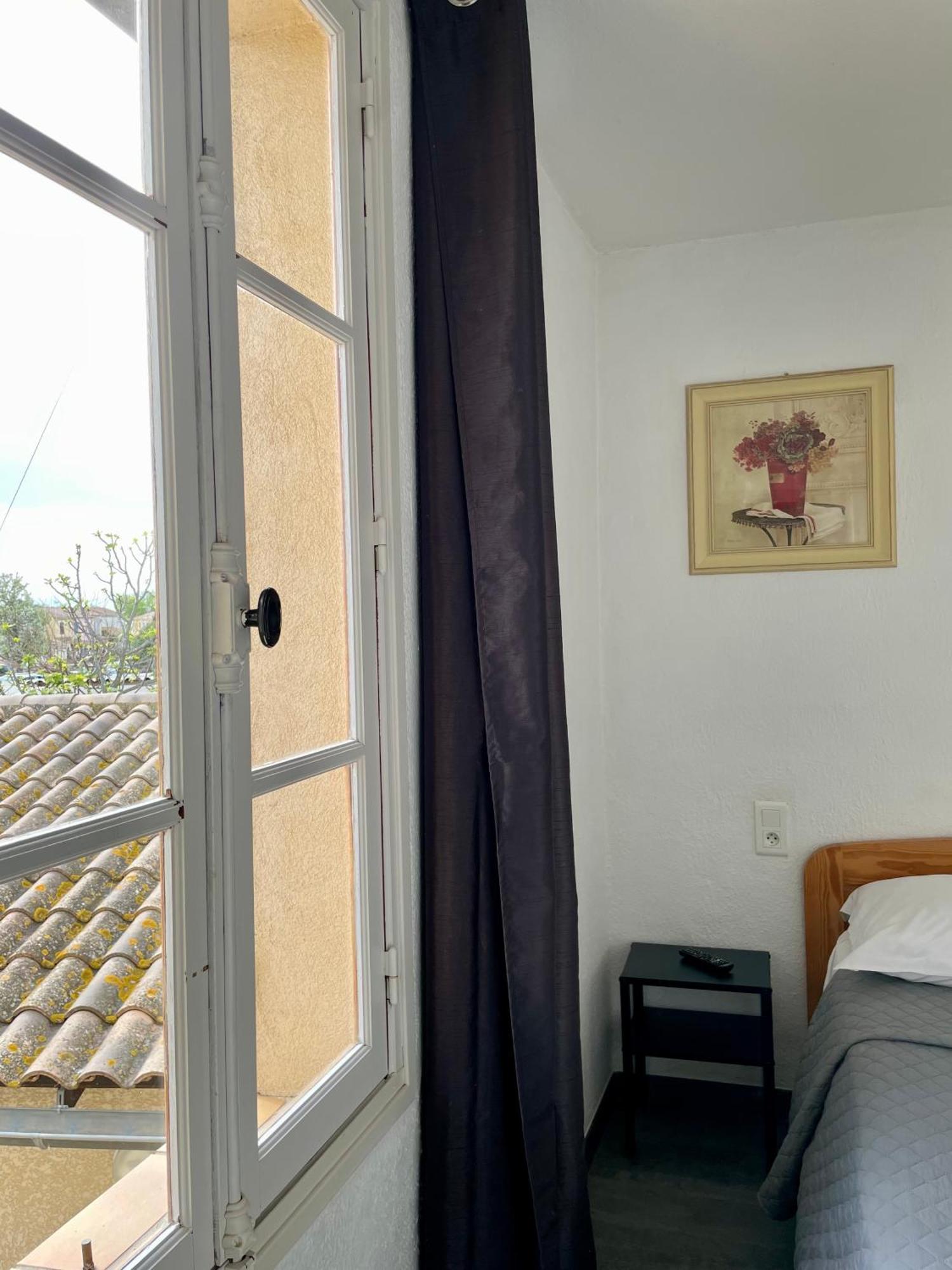 Hotel L'Escale Aigues-Mortes Dış mekan fotoğraf