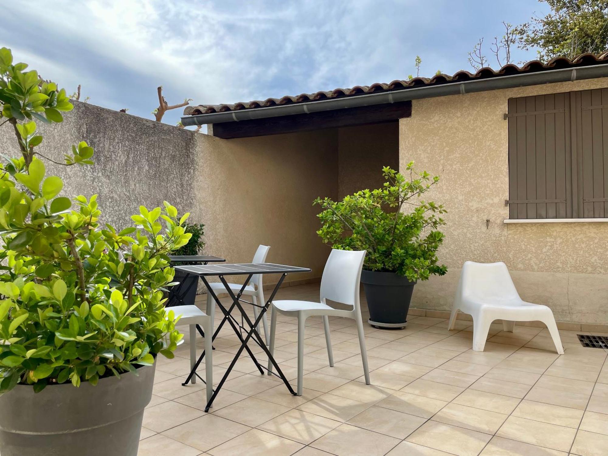 Hotel L'Escale Aigues-Mortes Dış mekan fotoğraf