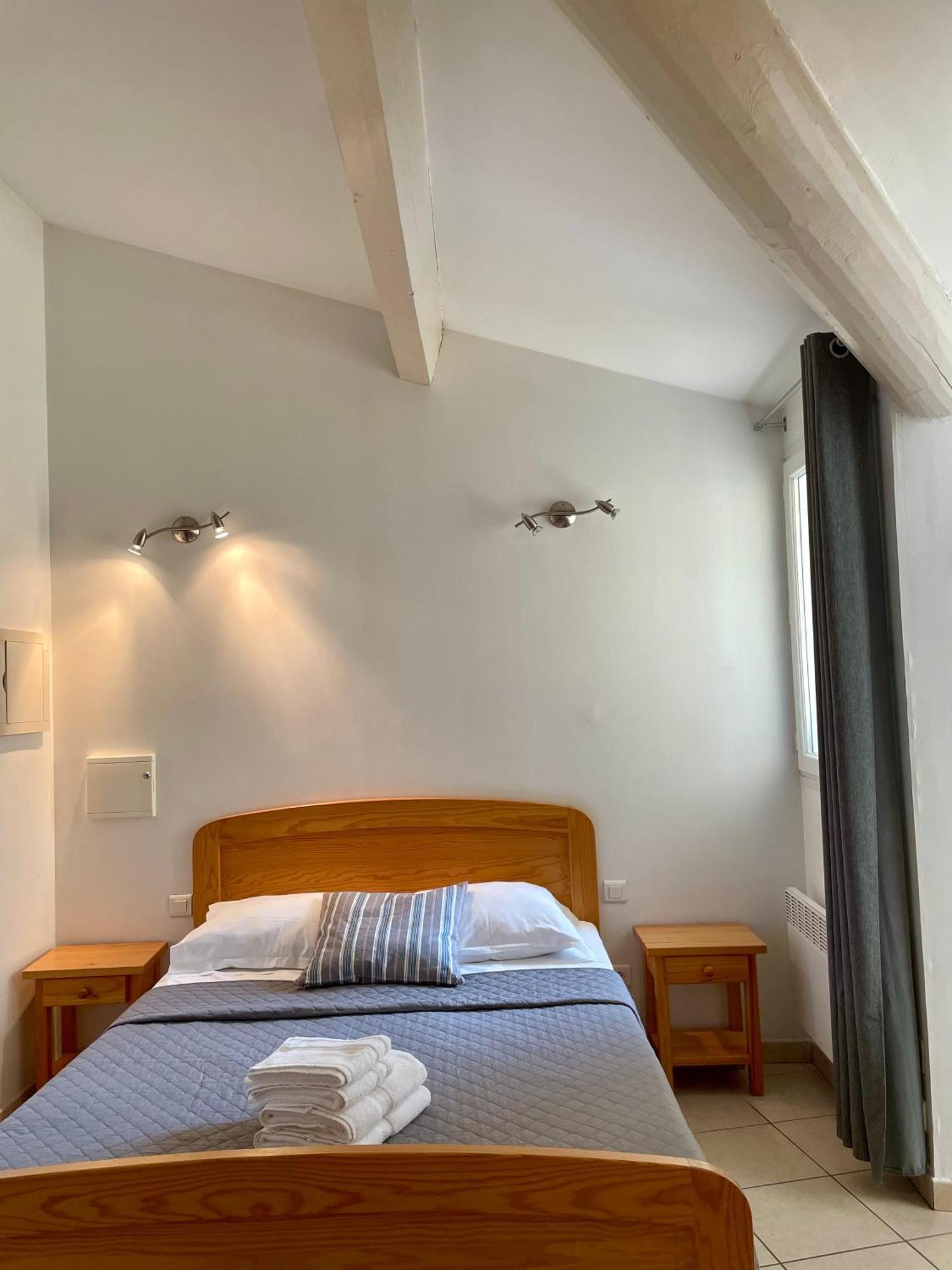 Hotel L'Escale Aigues-Mortes Dış mekan fotoğraf