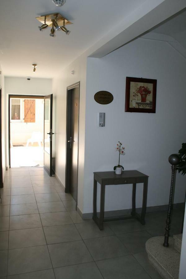 Hotel L'Escale Aigues-Mortes Dış mekan fotoğraf